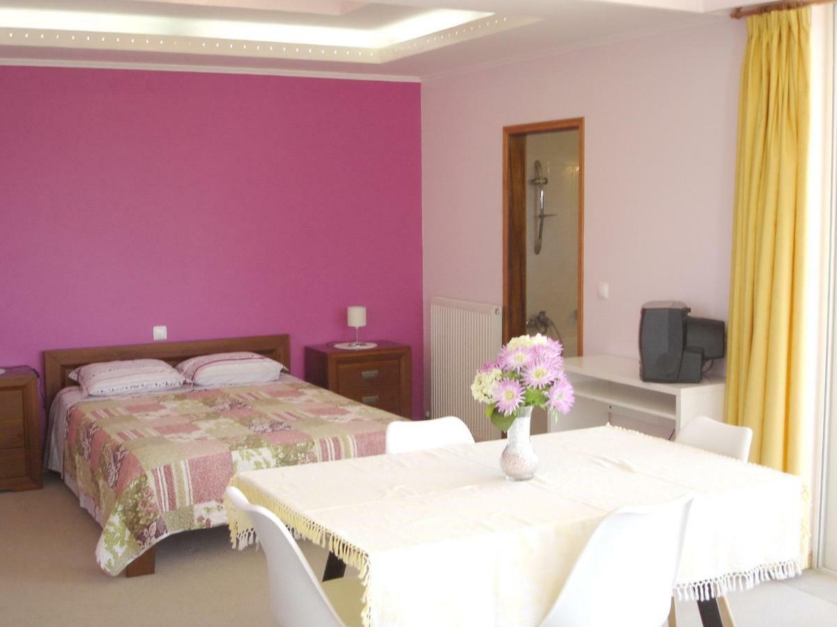 Villa High View *